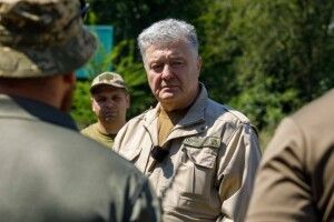 УБД за QR-кодом: Порошенко зареєстрував законопроєкт про спрощене отримання статусу учасника бойових дій