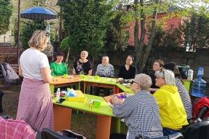 У Ковелі матері полеглих Героїв творили весняні композиції