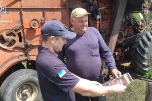 На волинських полях працюють рятувальники