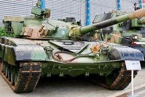 Польща передала Україні понад 200 танків