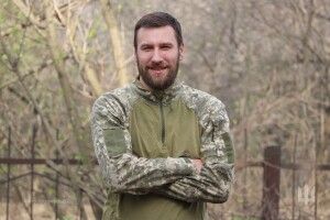 «Закоптив би свинку»: «Каспер» із волинської бригади розповів, чим пригощатиме побратимів після Перемоги