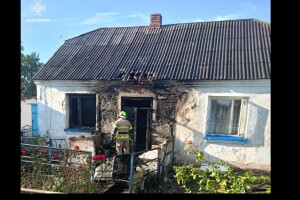 На Волині від замикання в холодильнику загорілася хата