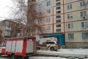 На Харківщині військовий взяв у заручники жінку