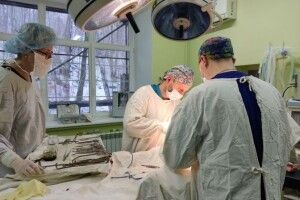 Лікарі врятували дворічну дівчинку, яка проковтнула магніти від конструктора