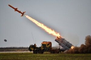 США ведуть переговори щодо постачання в Україну засобів ППО великої дальності, які придбали таємно для вивчення технологій СРСР