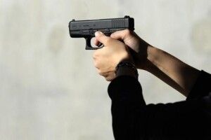 Менеджер розстріляв людей у супермаркеті у США, загинули сім осіб