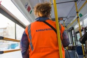 Вчинок рівненських кондукторок розчулив бабусю до сліз