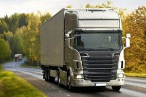 Волинська прокуратура домагається штрафів за важкі фури на дорогах