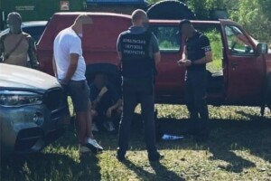 Пів мільйона гривень за два авто для ЗСУ: судитимуть волинянина, який торгував гуманітарною допомогою (Фото)