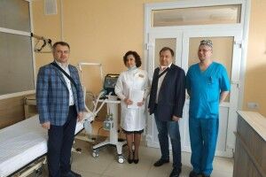Фонд Порошенка відвіз медичне обладнання у Вінницю та Львів