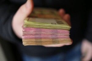 На Волині засудили військового, який вимагав від солдатів грошей