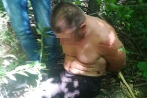 Трьох нападників, які викрали у мешканця Нововолинська барсетку з грішми, взяли під варту
