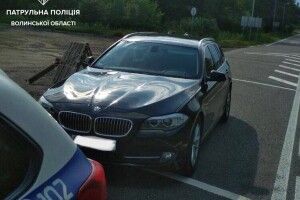На Волині водій BMW намагався відкупитися двохсотгривневою купюрою