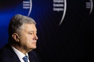 «Дайте Україні не десятки, а тисячі танків», – Порошенко на конгресі в Польщі звернувся до союзників (Фото, відео)
