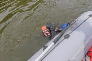 На Волині з річки дістали тіло потопельника