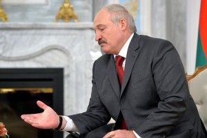 Лукашенко стверджує, що домовився з Порошенком не розголошувати затримання Павла Шаройка