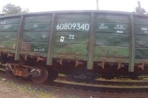 У Володимирі-Волинському знайшли цигарки у товарних вагонах