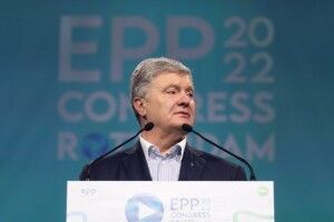 Порошенко у Роттердамі: продовжуємо тиснути на партнерів, щоб Україна вже отримала статус кандидата в ЄС
