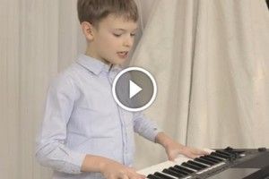 8-річний хлопчик з Франківська написав власну колядку