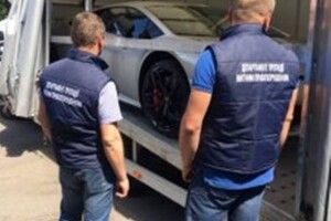 Викрито спробу незаконного ввезення автомобіля «Lamborghini»