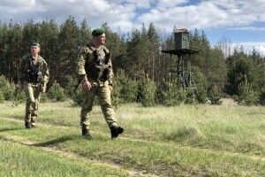 Дивні «самогубства» на західному кордоні: що розповідають родичі українських військових