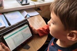 Як за кордоном: у школах волинського міста ввели електронні щоденники 