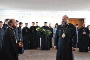Семінаристи заспівали владиці «Многії літа»