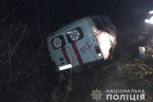 У Ковельському районі «швидка» везла в лікарню бабусю і потрапила у ДТП 