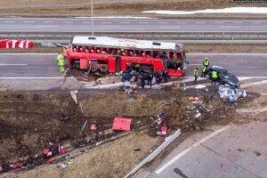 ДТП з автобусом у Польщі: водія звинувачують у ненавмисному доведенні до катастрофи