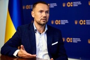 Через COVID-19 просять перевести дітей на дистанційне навчання на 2 тижні