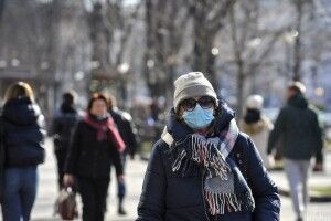 Пандемія закінчиться, якщо всі люди будуть ходити в масках три тижні