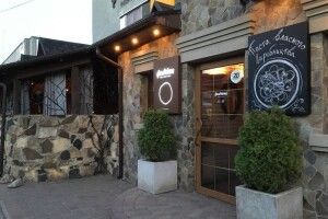 На Волині після відвідин піцерії 10 людей лягли в лікарню