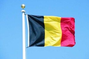 Вже понад 40% бельгійців одержали першу дозу вакцини від коронавірусу