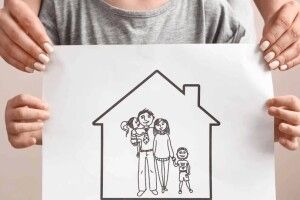 Усиновлення – шанс на щасливе дитинство: скільки дітей знайшли родину на Волині цього року