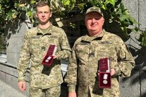 Рятували побратимів на Харківщині: волинських медиків нагородили медалями «За врятоване життя»