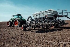 На Волині прохолодна погода затримує сівбу пізніх ярих культур