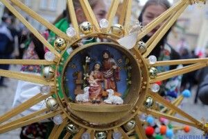 Пластуни завітали до Кабміну з колядками