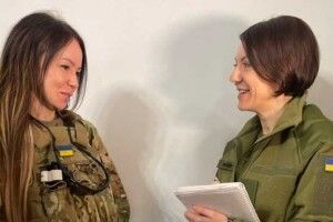 Воювати пліч-о-пліч з українськими військовими – це честь для нас, – боєць іноземного легіону Сандра