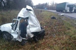 На Рівненщині двоє людей загинуло у моторошній ДТП
