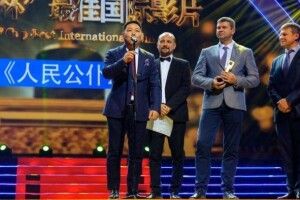 «Слугу народу» відзначили в Китаї