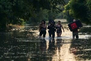 «2-3 дні - і може початись»: які спалахнуть хвороби через підрив Каховської ГЕС