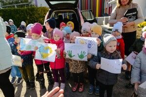 Волинські добродійники показали, які волонтерчики пдростають їм на зміну (Фото)