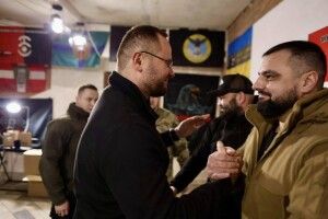 57 воїнів «волинської» бригади отримали відзнаки з рук мера Луцька