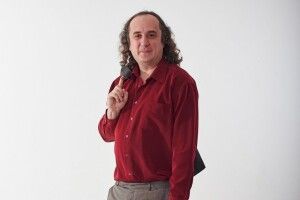 Психолог з Рівного втік у Польщу і заявив, що Україна вже знищена  