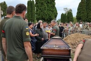 На Волині громада провела в засвіти Героя