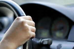 Судитимуть волинянина, який п'яним в'їхав у дерево
