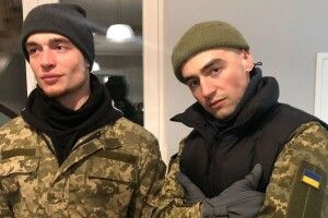 «Ніч простояв на колінах і ридав»: Назар Грабар розповів про загибель брата, з яким разом воював