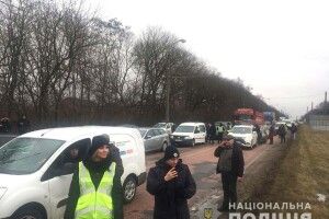 Мешканці Рівненщини перекрили луцьку трасу (Фото)