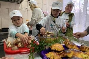 Дітям-переселенцям на Рівненщині провели «хліботерапію»