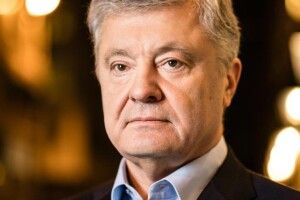 Порошенко про санкції проти росії: треба перекрити «фінансовий кисень» путіну